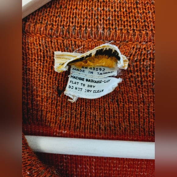 Vintage Californian Women's Knitwear Shawl - Picture 10 of 11